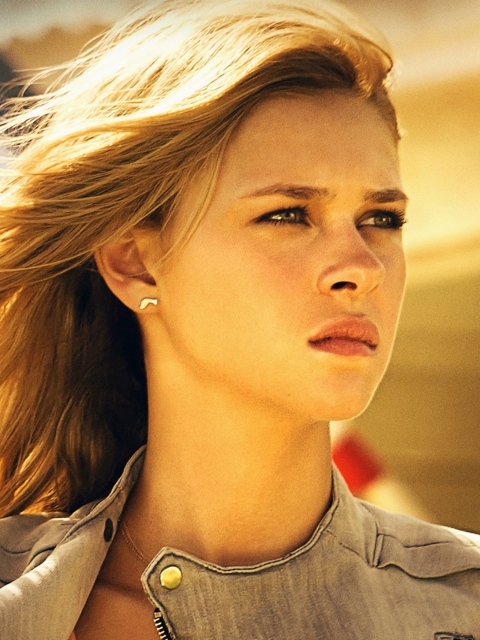 Fondo de pantalla Nicola Peltz In Transformers 4 480x640