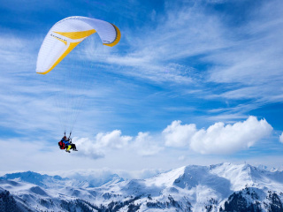 Paragliding wallpaper 320x240