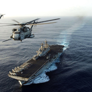 Kostenloses Warship - Gunship In Sea Wallpaper für iPad 2