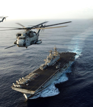 Warship - Gunship In Sea - Obrázkek zdarma pro iPhone 4S