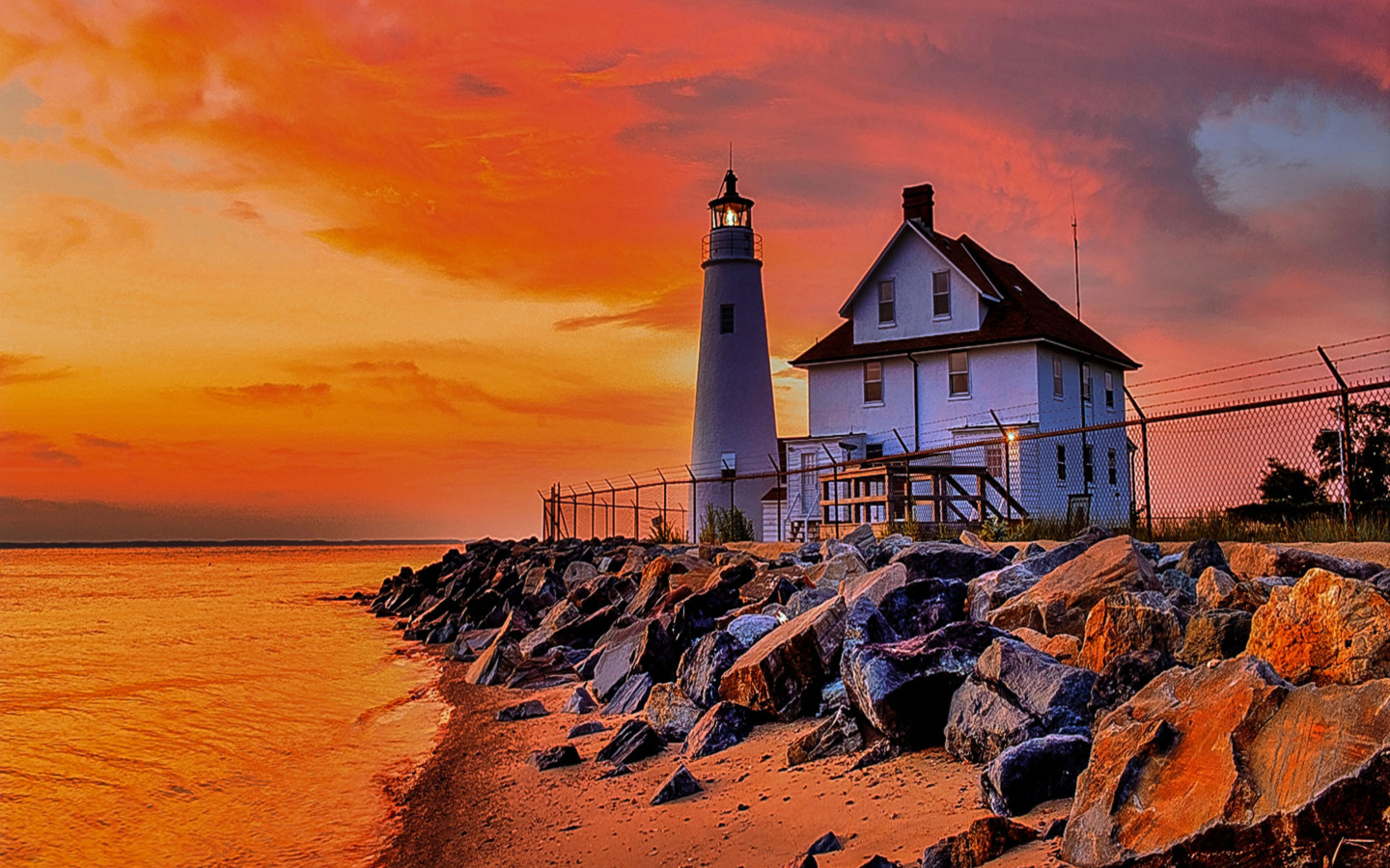 Fondo de pantalla Lighthouse In Michigan 1440x900