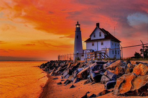 Sfondi Lighthouse In Michigan 480x320
