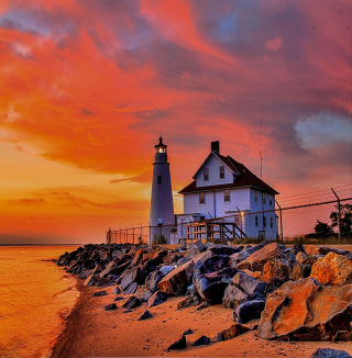Kostenloses Lighthouse In Michigan Wallpaper für 1024x1024