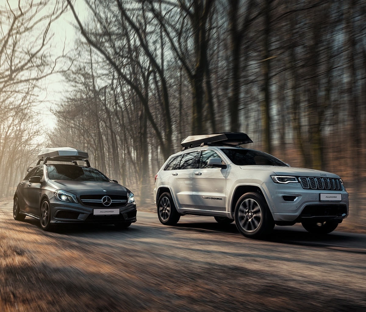 Jeep VS Mercedes wallpaper 1200x1024