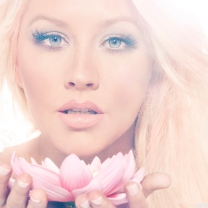 Christina Aguilera With Lotus screenshot #1 208x208