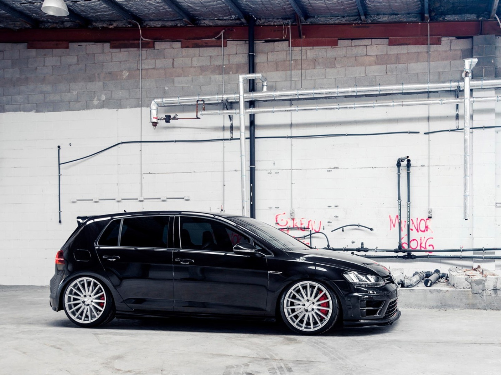 Volkswagen Golf R 2 0T Vossen Wheels wallpaper 1600x1200