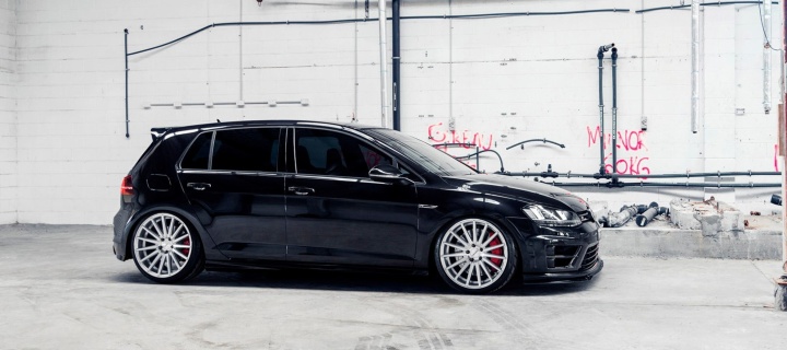 Das Volkswagen Golf R 2 0T Vossen Wheels Wallpaper 720x320