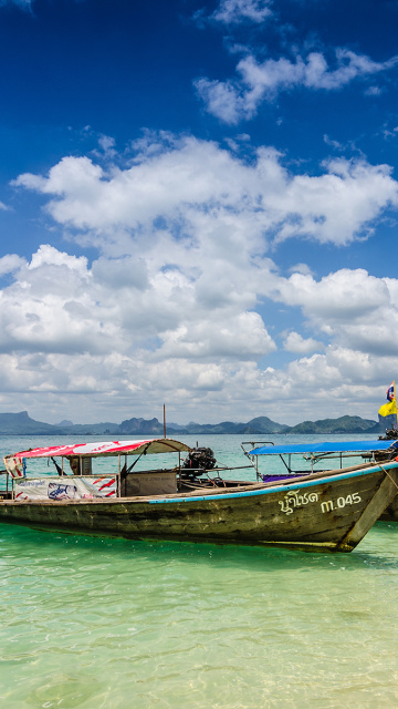 Das Boats in Thailand Phi Phi Wallpaper 360x640