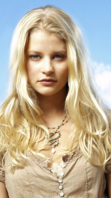 Fondo de pantalla Emilie de Ravin 360x640