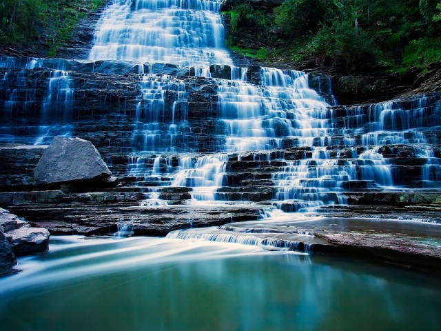 Обои Albion Falls cascade waterfall in Hamilton, Ontario, Canada 640x480