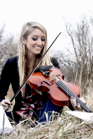 Blonde Girl Playing Violin screenshot #1 320x480