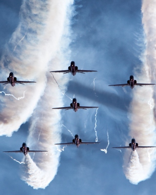 Royal Air Force Aerobatic Team - Obrázkek zdarma pro Nokia X2