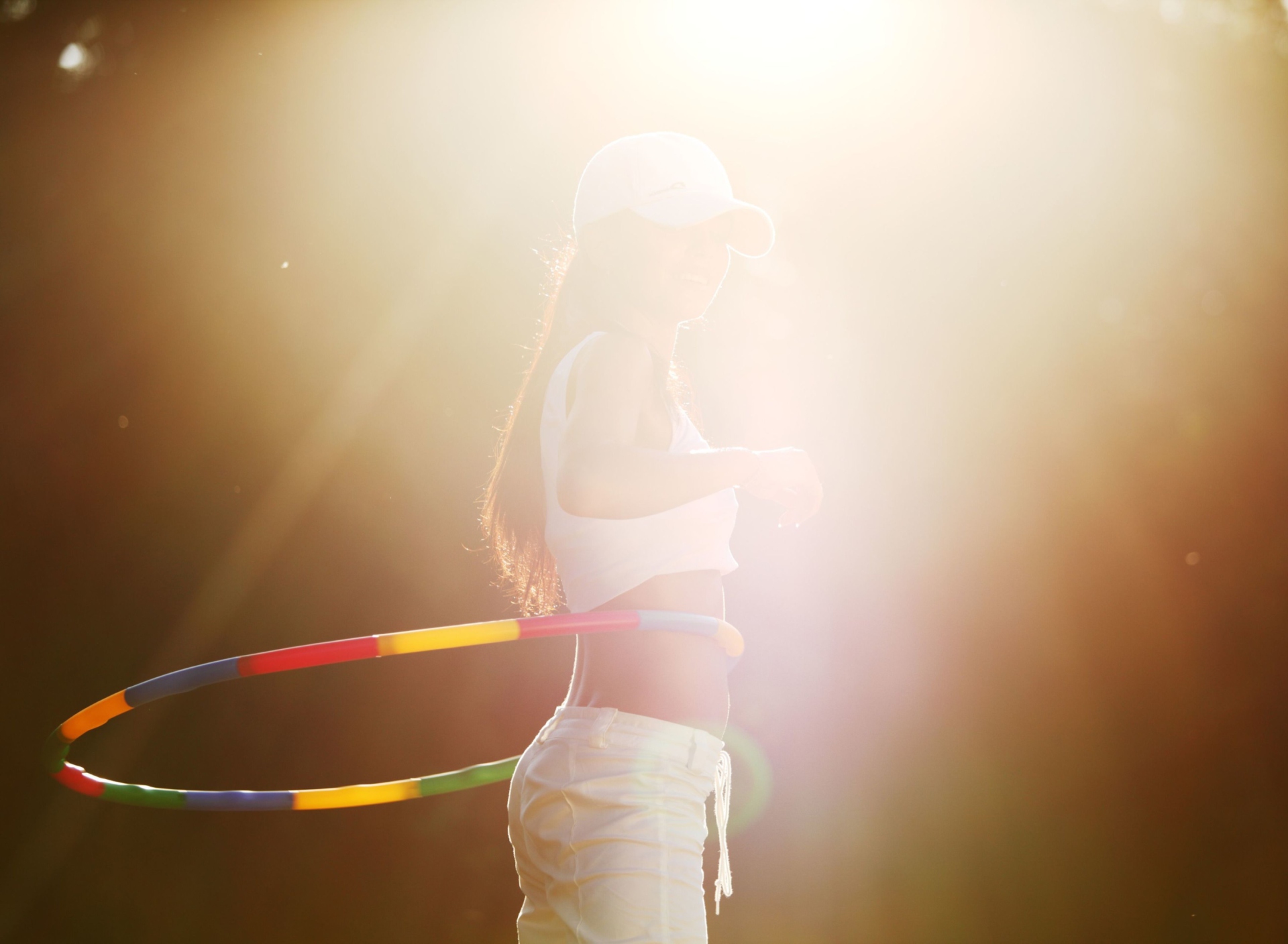 Sport Sunny Girl wallpaper 1920x1408