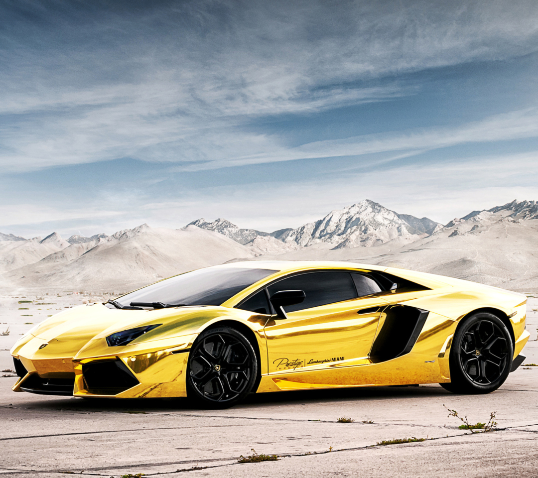 Fondo de pantalla Lamborghini Yellow Glance 1080x960