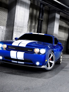 Sfondi Dodge Challenger SRT 240x320