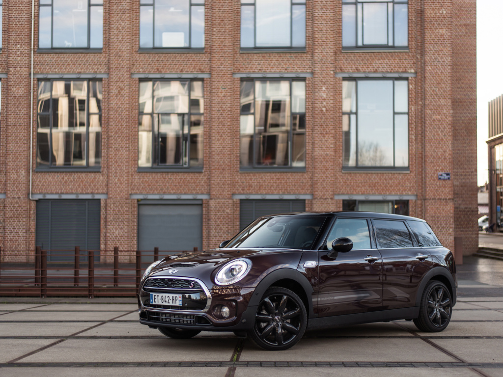 2018 MINI Cooper Clubman screenshot #1 1024x768