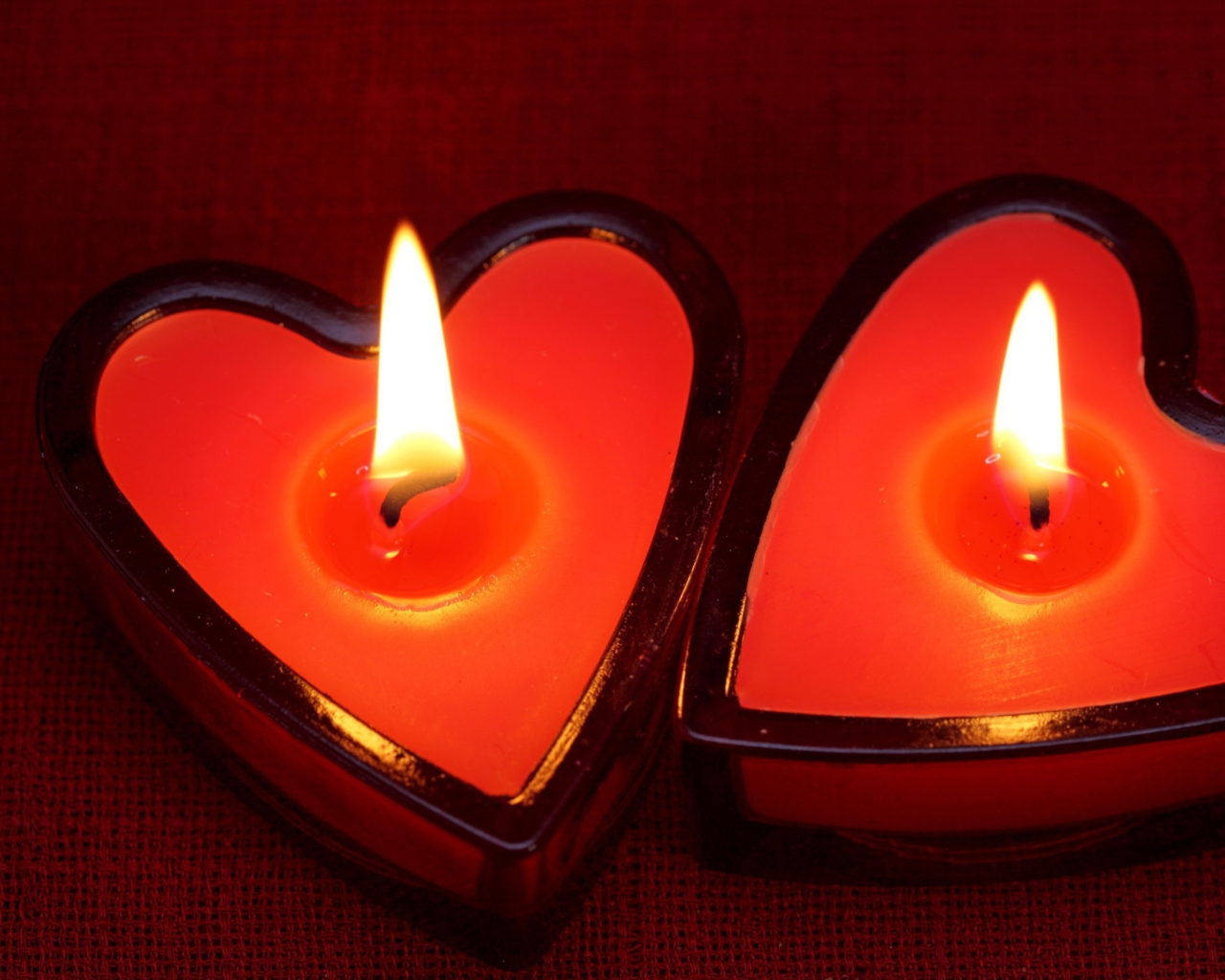 Обои Heart Candles 1280x1024