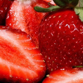 Kostenloses Strawberries Wallpaper für iPad mini 2