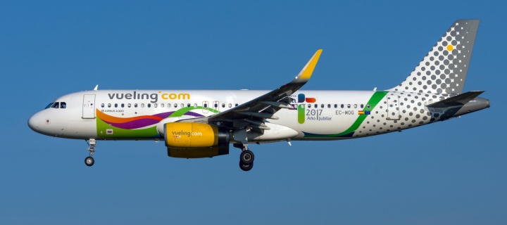 Fondo de pantalla Airbus A320 Vueling Airlines 720x320