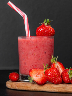 Sfondi Strawberry smoothie 240x320