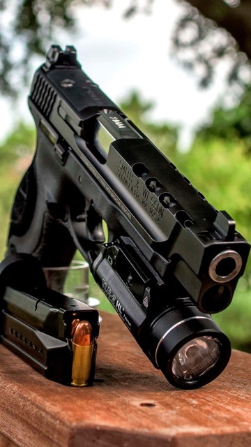 Das Smith and Wesson 9mm Wallpaper 360x640