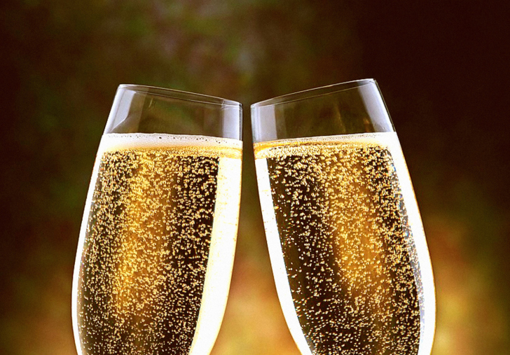 Champagne Toast wallpaper