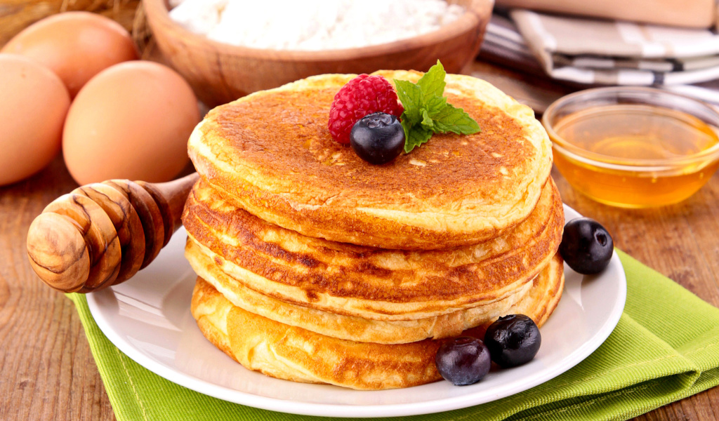 Pancakes with honey wallpaper 1024x600