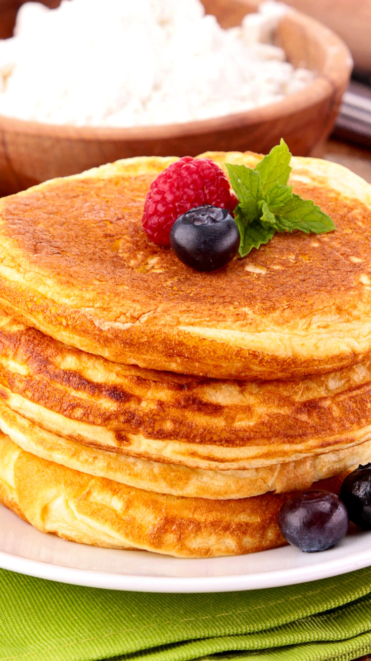 Pancakes with honey wallpaper 750x1334