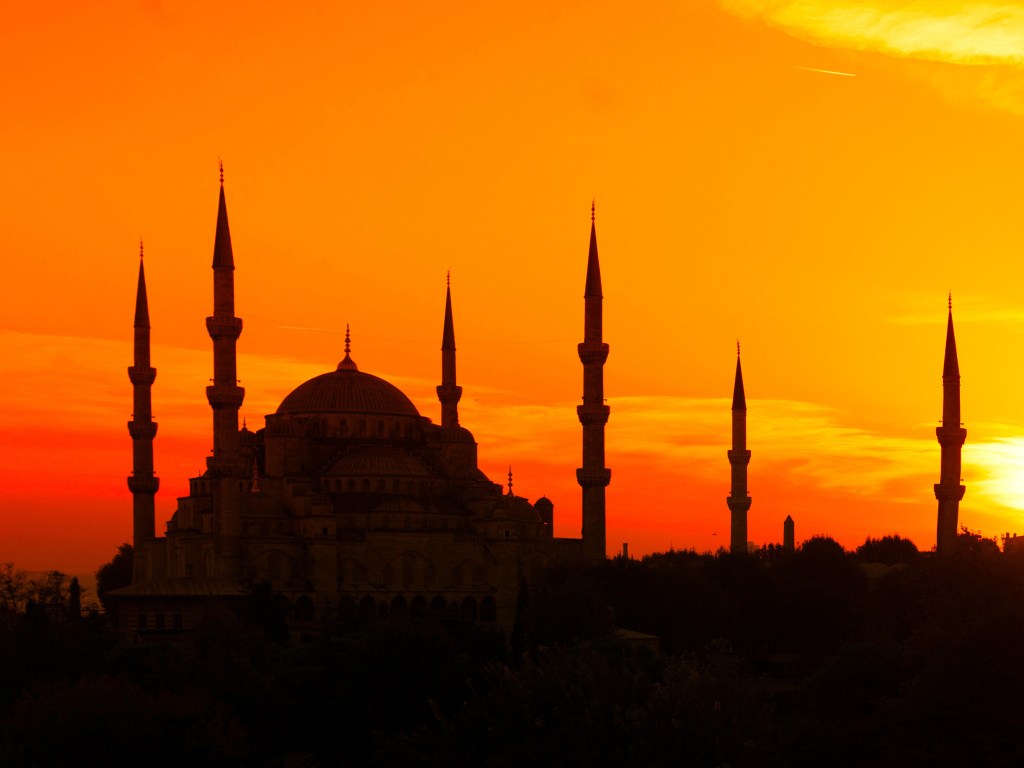 Fondo de pantalla Sunset in Istanbul 1024x768