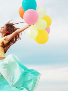 Screenshot №1 pro téma Girl With Colorful Balloons 240x320