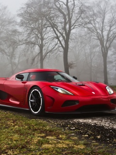 Das Koenigsegg Agera R Wallpaper 240x320