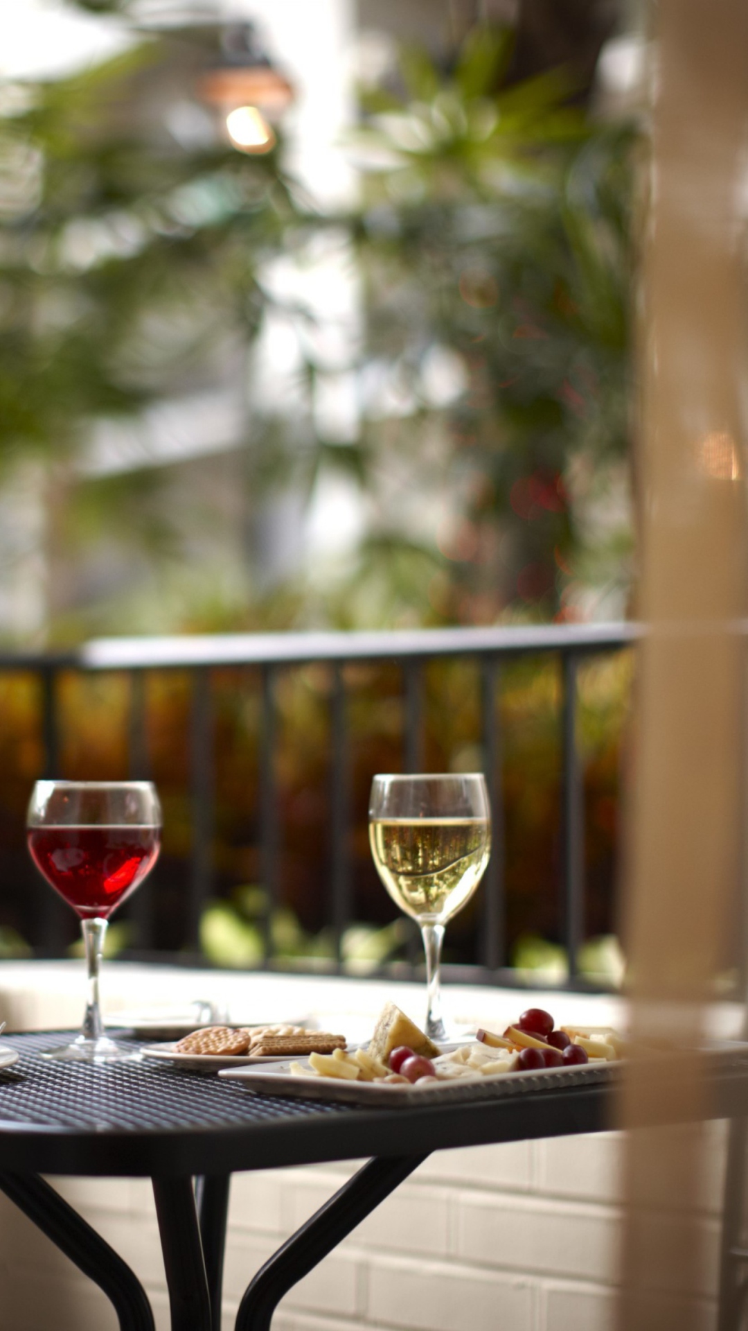 Fondo de pantalla Lunch With Wine On Terrace 1080x1920