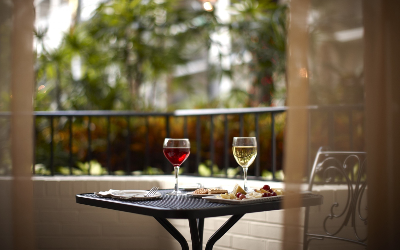 Lunch With Wine On Terrace wallpaper 1280x800