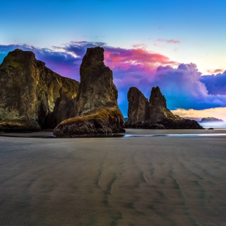 Dominican Beach with Rock - Obrázkek zdarma pro iPad 2