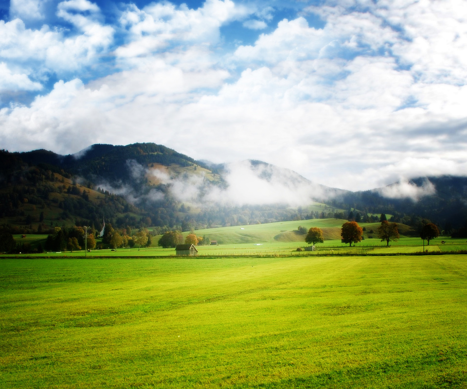 Das Autumn Fog In Slovakia Wallpaper 960x800