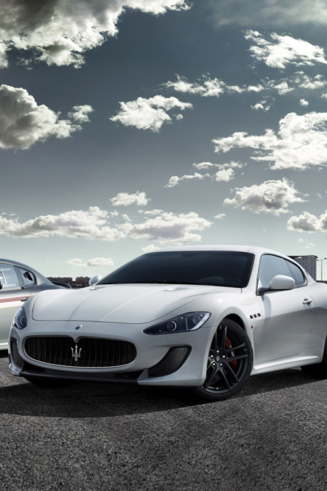 Das Maserati Cars Wallpaper 640x960