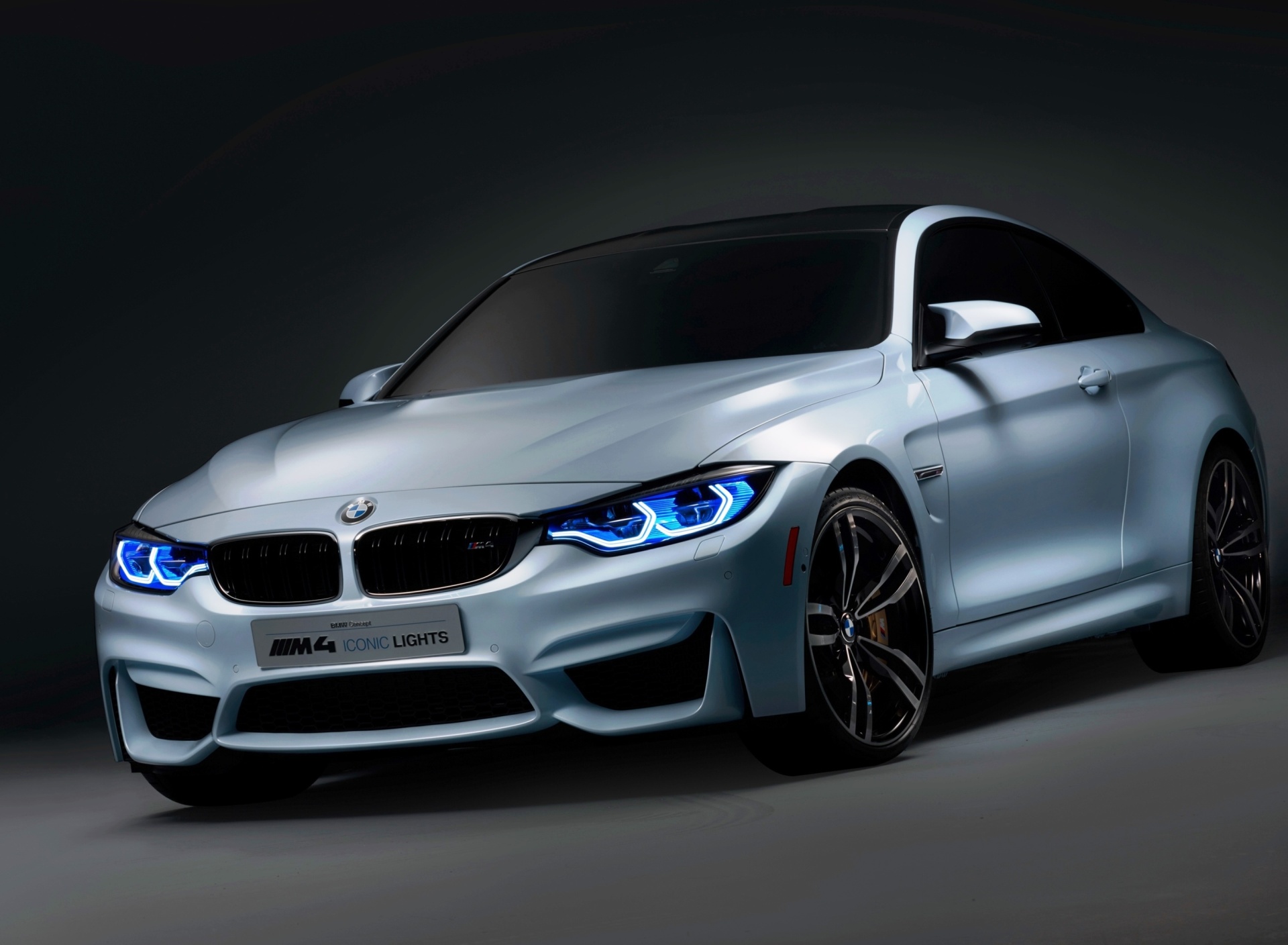 BMW M4 screenshot #1 1920x1408