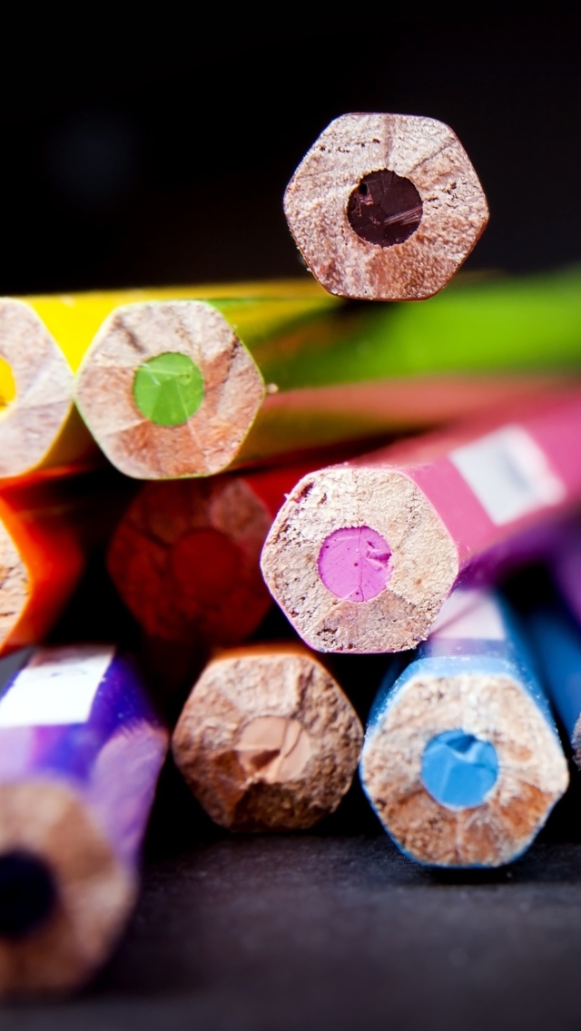 Sfondi Bright Colorful Pencils 640x1136