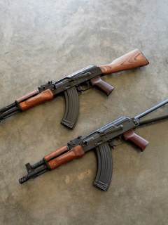 Screenshot №1 pro téma AK 74 Kalashnikov Assault Rifle 240x320