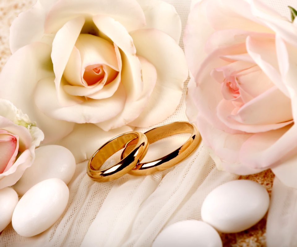 Das Roses and Wedding Rings Wallpaper 960x800