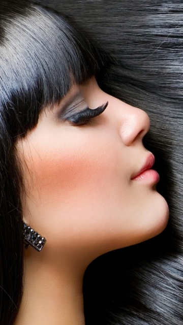 Das Brunette Makeup Wallpaper 360x640