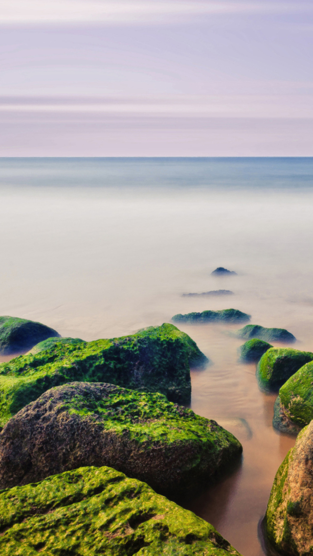 Stones Near Sea screenshot #1 640x1136