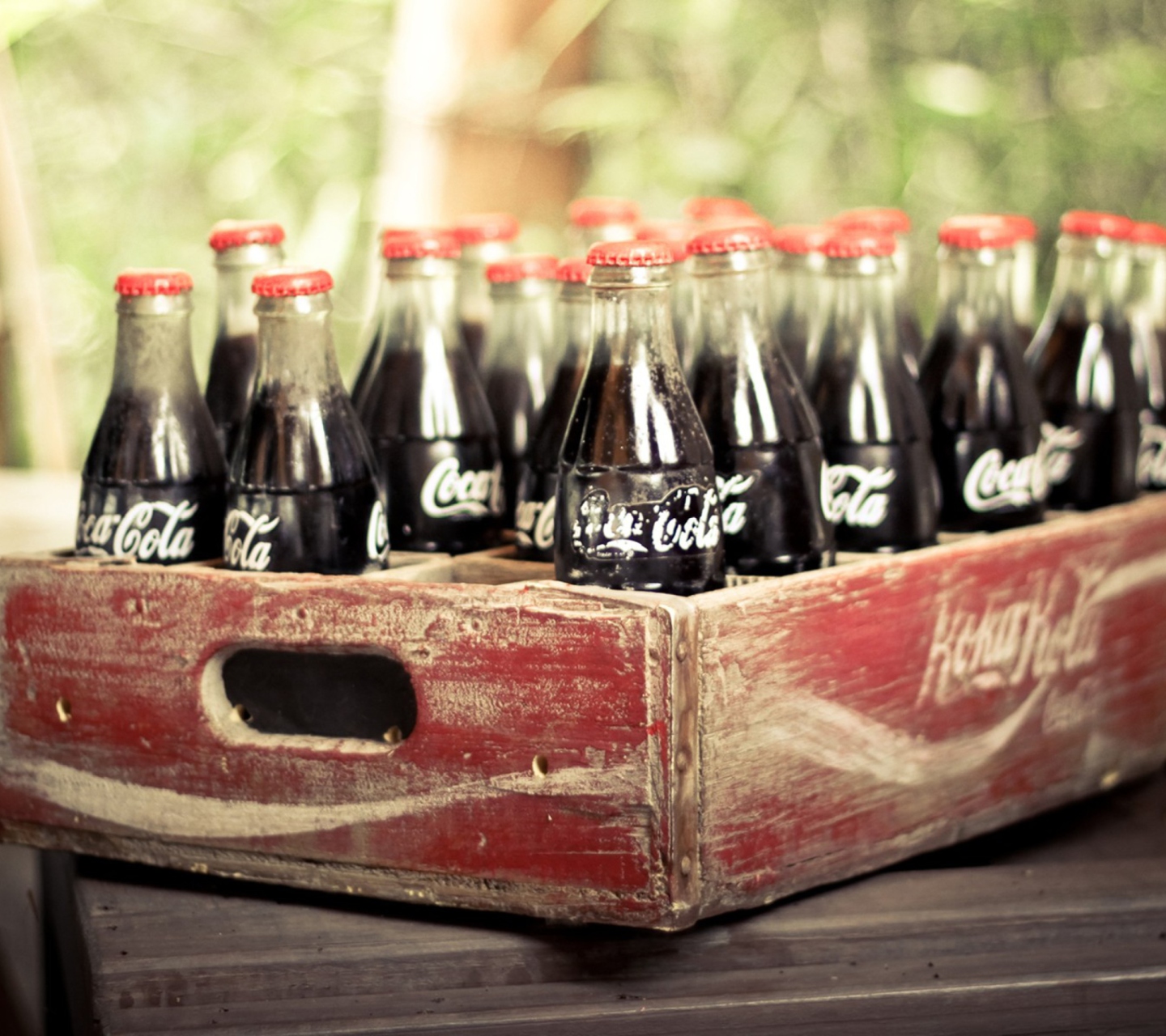 Fondo de pantalla Vintage Coca-Cola Bottles 1440x1280
