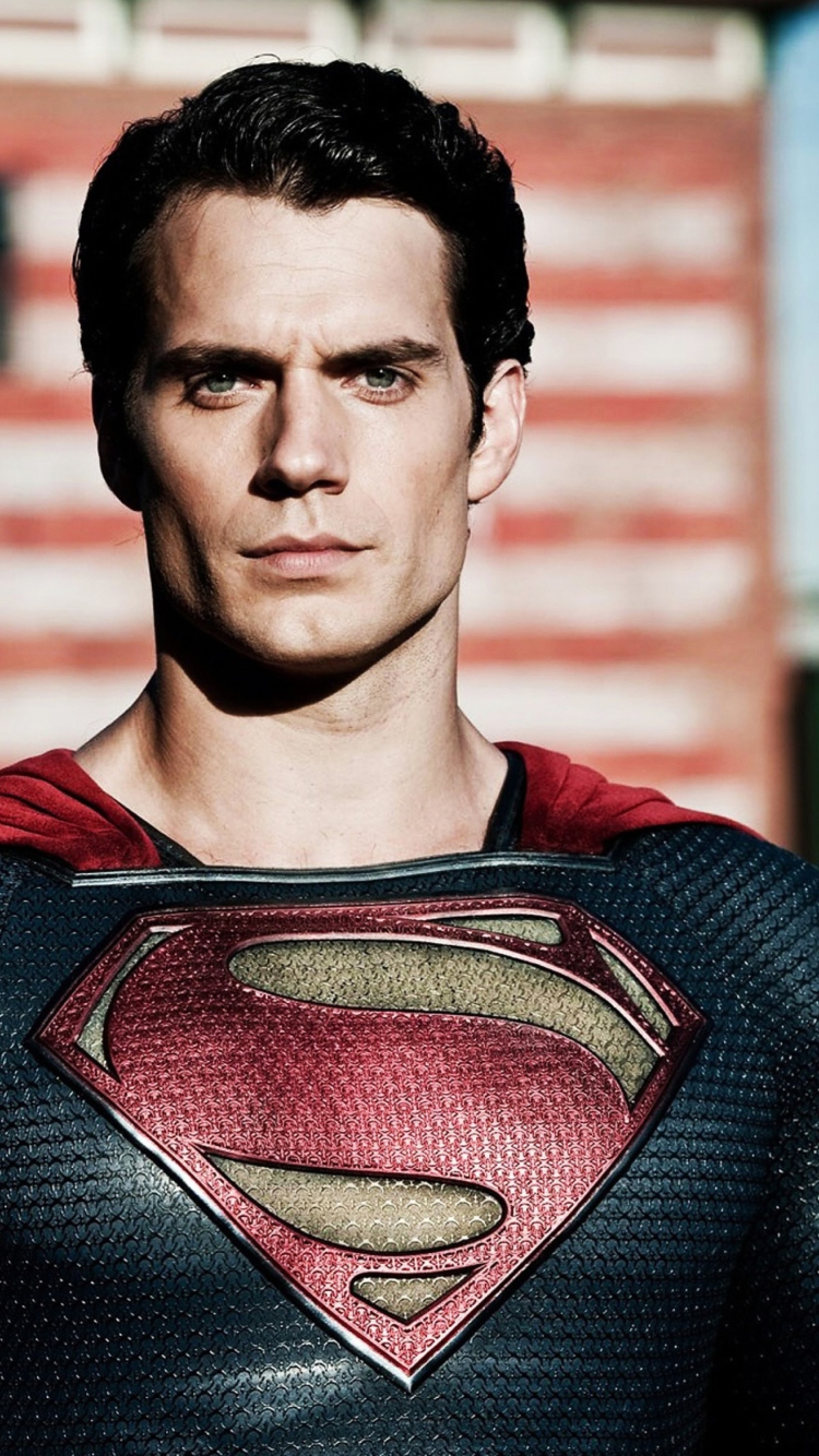 Sfondi Henry Cavill In Man Of Steel 750x1334