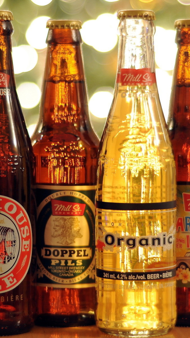 Das Beer Bottles Wallpaper 640x1136