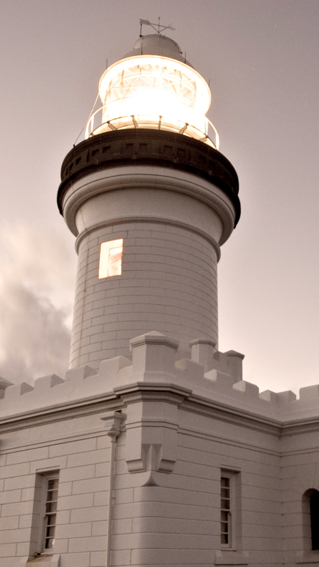 Fondo de pantalla Lighthouse 640x1136