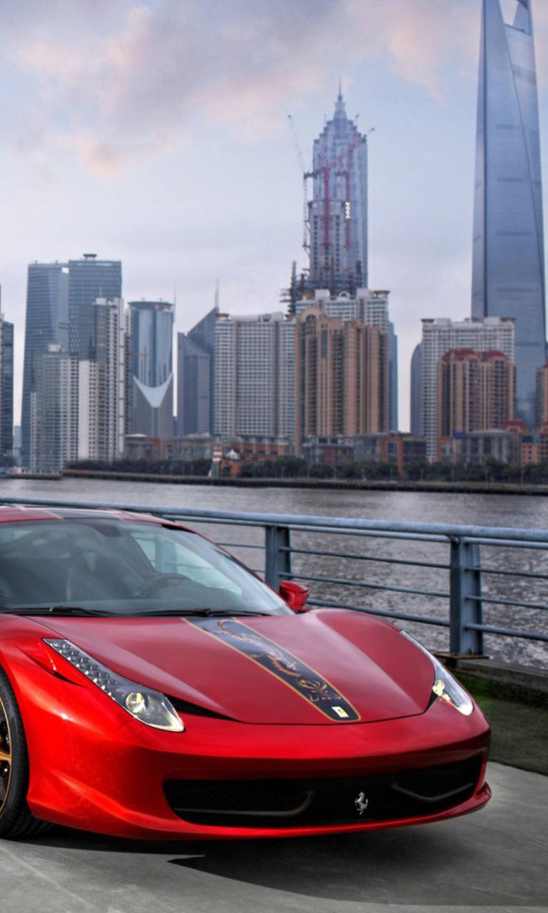 Fondo de pantalla Ferrari In The City 768x1280