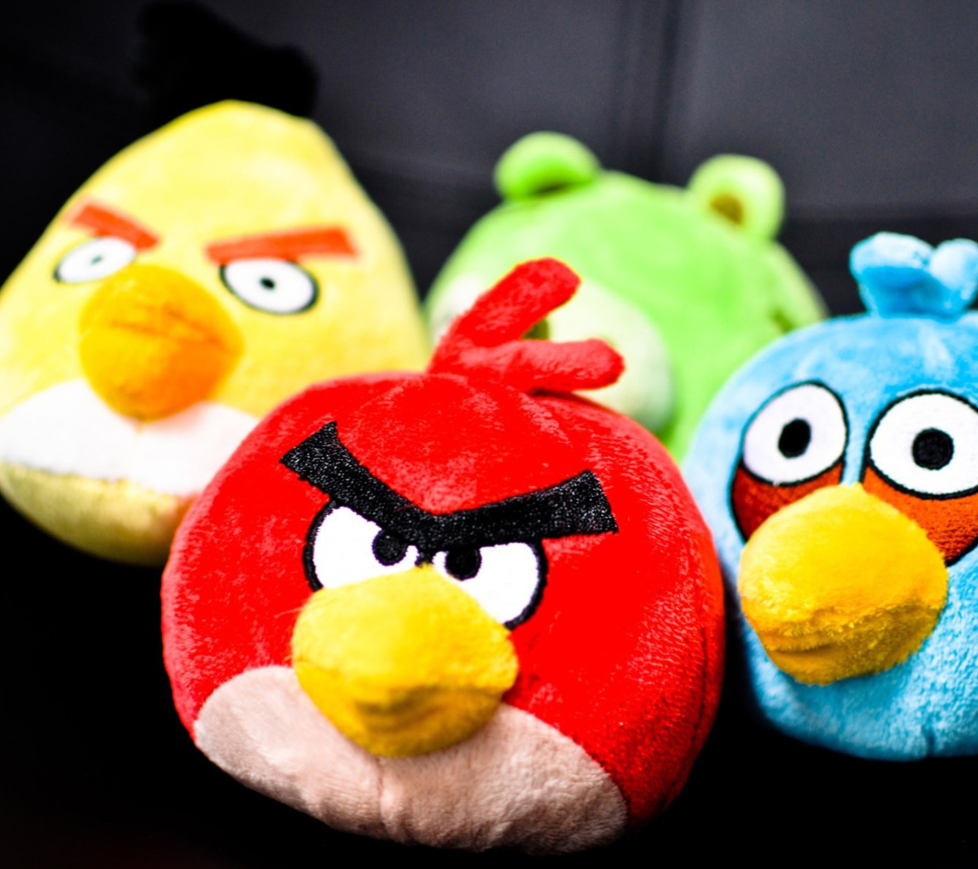 Обои Angry Birds Plush Toy 1080x960