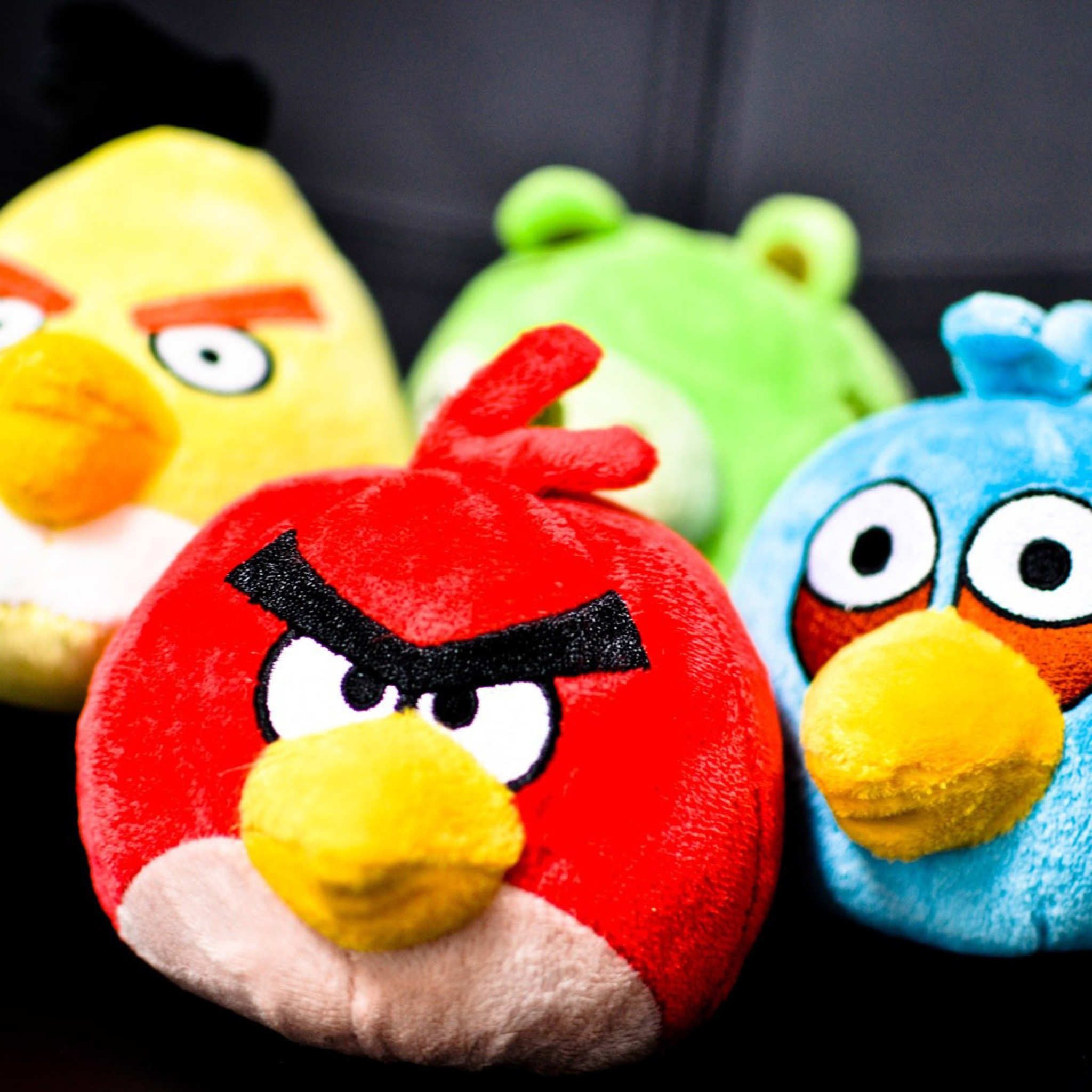 Fondo de pantalla Angry Birds Plush Toy 2048x2048