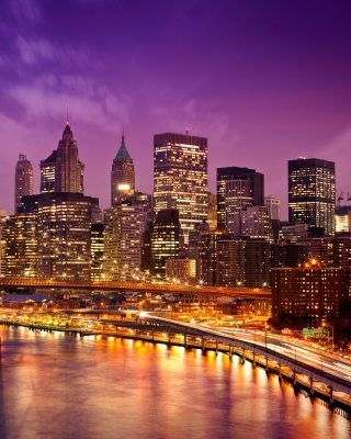 Purple Night City - Obrázkek zdarma pro iPhone 5S